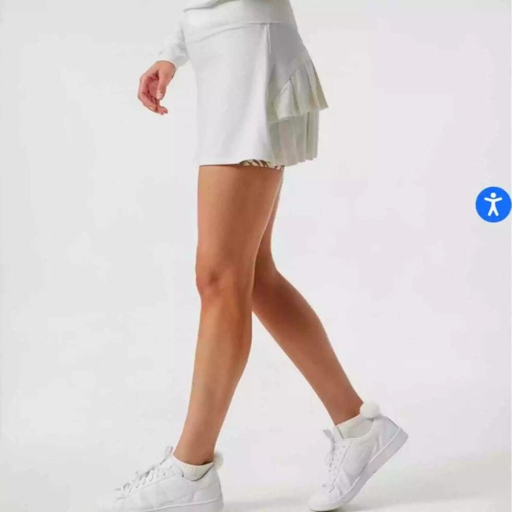 Tuckernuck White and Savannah Tiger Ruffle Skort Women's Size M - Picture 4 of 12